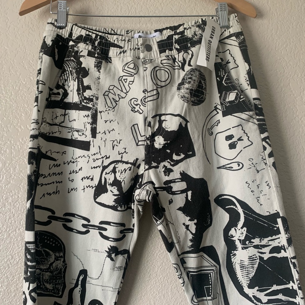 Men’s Urban Outfitters Graphic pants